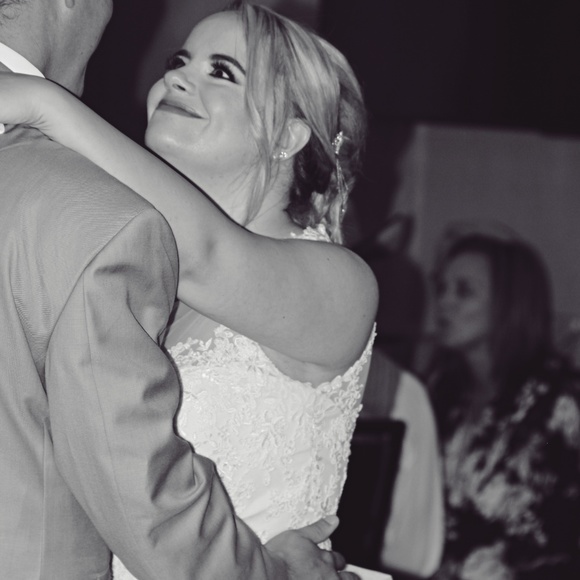 Meet your Posher, Amanda - Picture 5 of 8